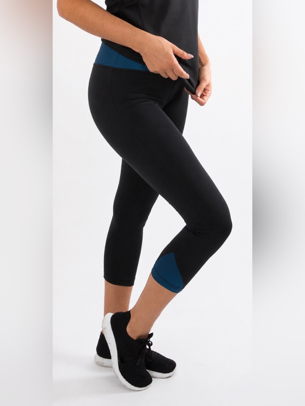 Citrus Active Wear Cropped 7/8 Athletic Pants-Black/Teal